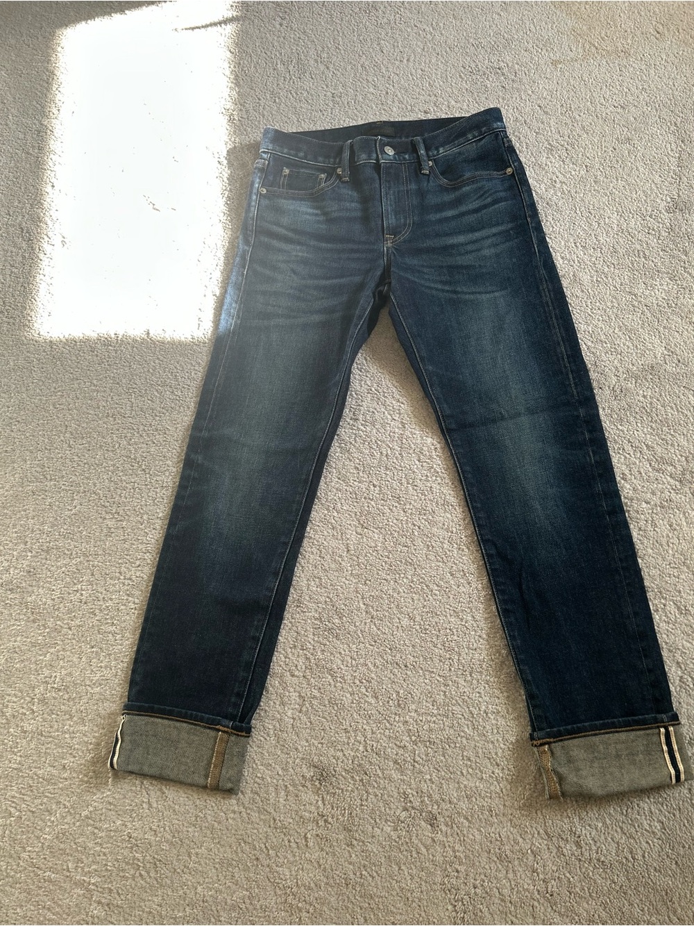 Uniqlo Women's Dark Blue slim straight low rise Jeans